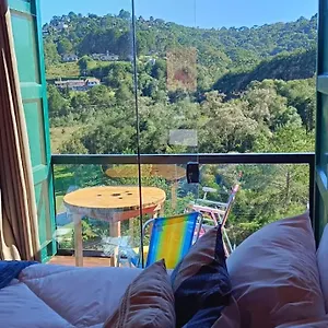 https://a-nossa-casinha-na-montanha.camposdojordaohotels.net